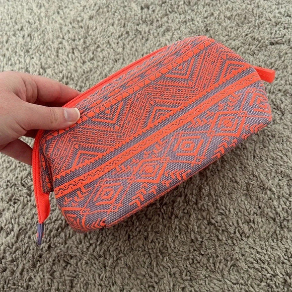 Sephora Limited Edition Lipstick Jungle neon tribal print makeup bag - Picture 3 of 8